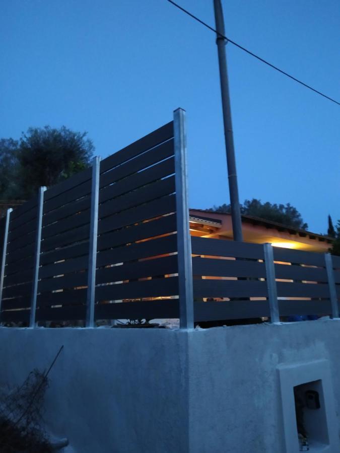 Nikos' Home Gastouri  Bagian luar foto